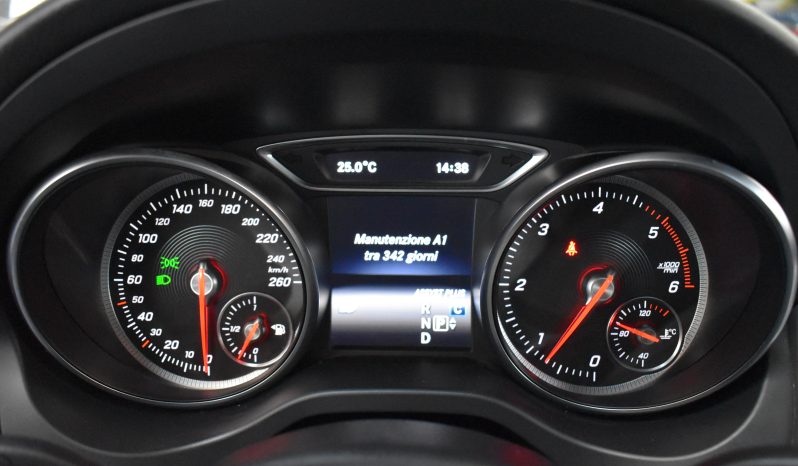 Mercedes-Benz CLA 220 CLA 220 d Premium auto FL pieno