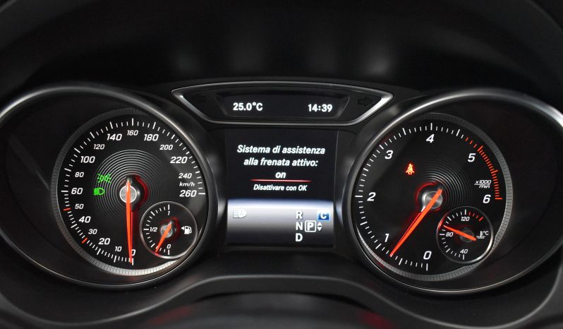Mercedes-Benz CLA 220 CLA 220 d Premium auto FL pieno