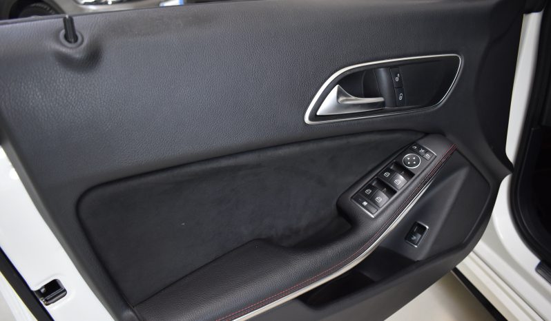 Mercedes-Benz CLA 220 CLA 220 d Premium auto FL pieno