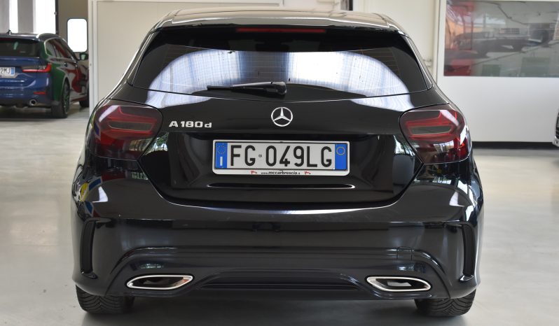 Mercedes-Benz A 180 A 180 d Premium auto my16 pieno