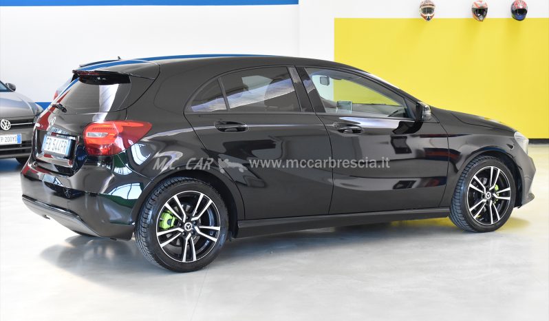 Mercedes-Benz A 180 A 180 d Executive auto my16 pieno