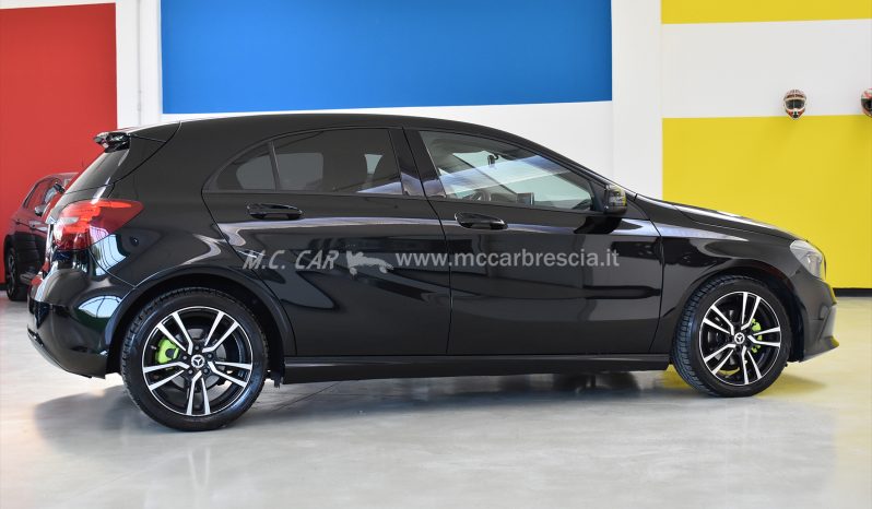Mercedes-Benz A 180 A 180 d Executive auto my16 pieno
