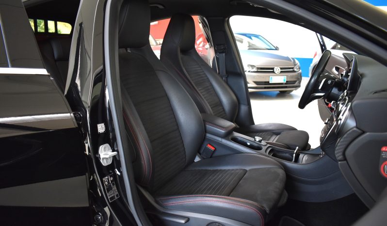 Mercedes-Benz A 180 A 180 d Premium auto my16 pieno