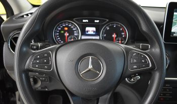 Mercedes-Benz A 180 A 180 d Executive auto my16 pieno