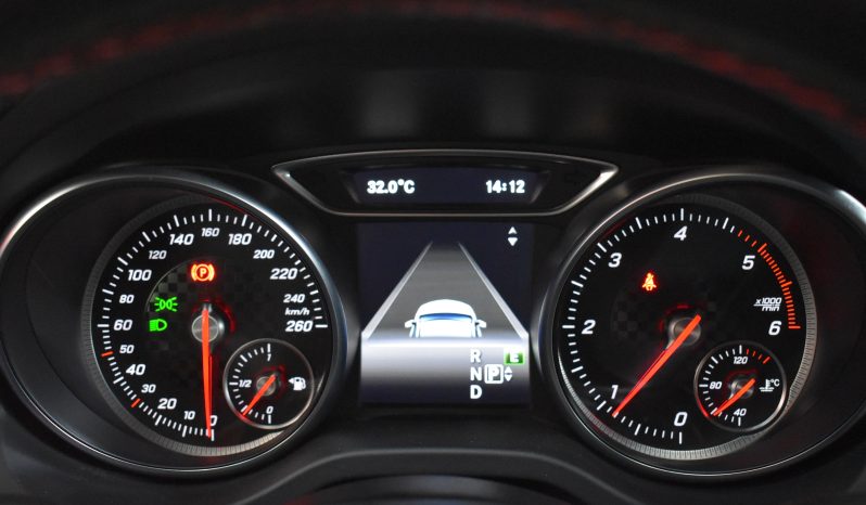 Mercedes-Benz A 180 A 180 d Premium auto my16 pieno