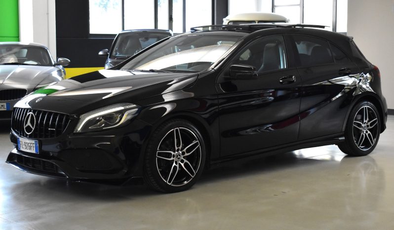 Mercedes-Benz A 200 A 200 d Premium Next 4matic auto TETTO PAN pieno