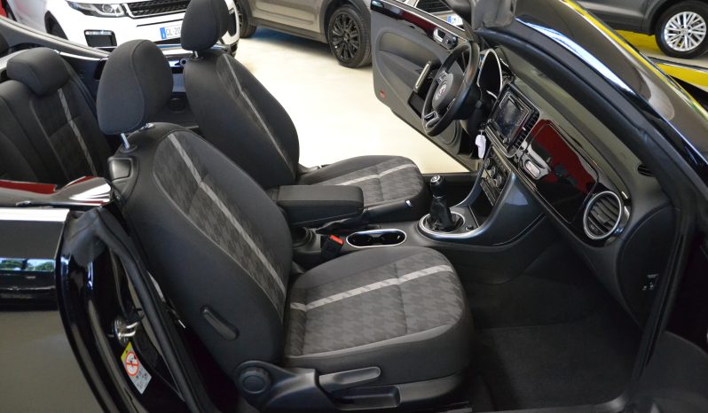 Volkswagen Maggiolino Maggiolino Cabrio 1.2 tsi Design 105cv pieno