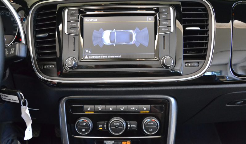 Volkswagen Maggiolino Maggiolino Cabrio 1.2 tsi Design 105cv pieno