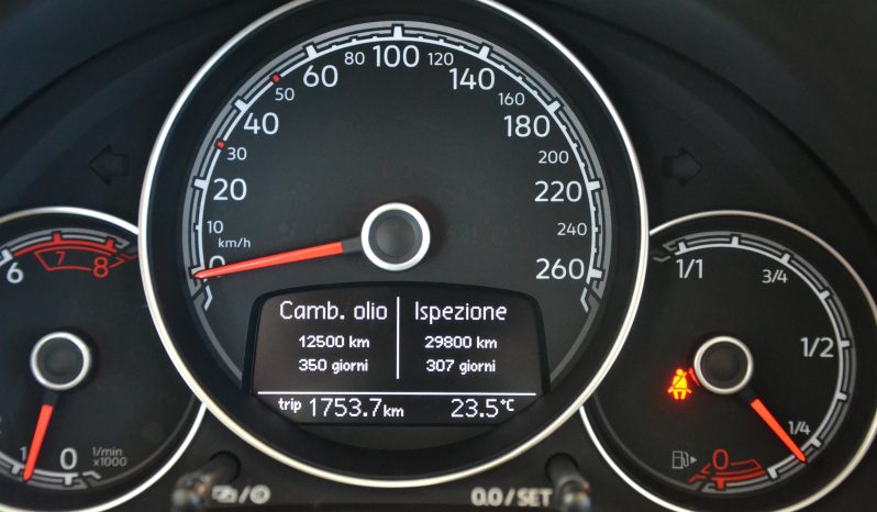 Volkswagen Maggiolino Maggiolino Cabrio 1.2 tsi Design 105cv pieno