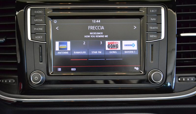 Volkswagen Maggiolino Maggiolino Cabrio 1.2 tsi Design 105cv pieno