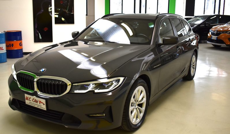 BMW 318 318d Touring mhev 48V Sport auto full pelle virtual cockpit pieno