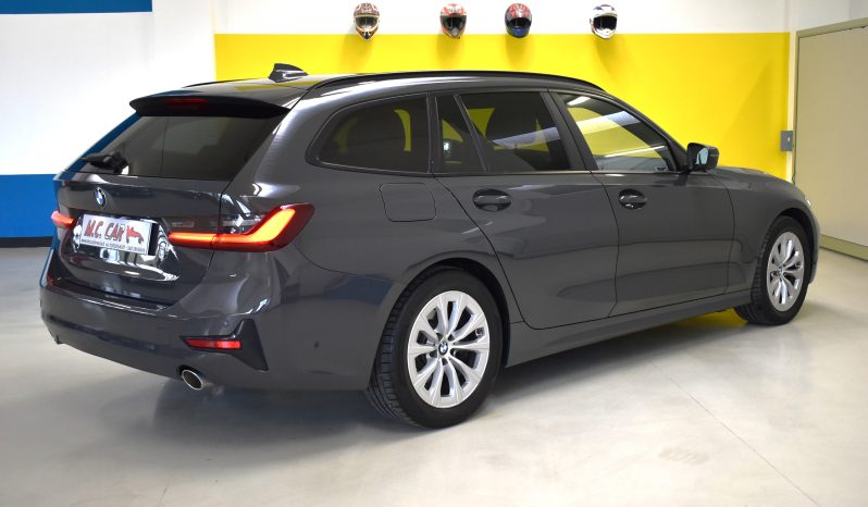 BMW 318 318d Touring mhev 48V Sport auto full pelle virtual cockpit pieno