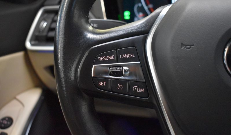 BMW 318 318d Touring mhev 48V Sport auto full pelle virtual cockpit pieno