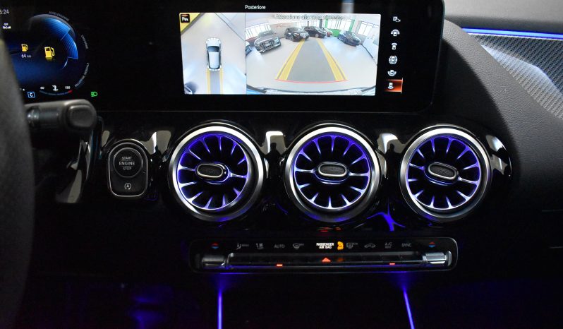 Mercedes-Benz GLA 200 GLA-H247 2020 d Premium auto pieno