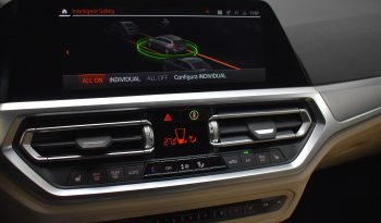 BMW 318 318d Touring mhev 48V Sport auto full pelle virtual cockpit pieno