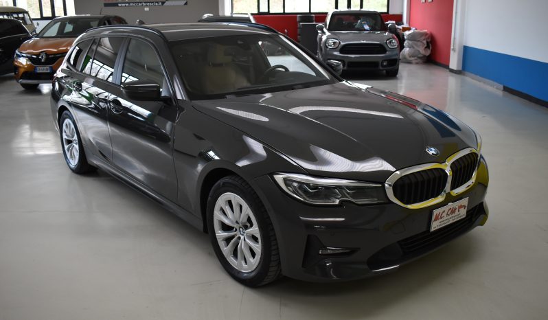 BMW 318 318d Touring mhev 48V Sport auto full pelle virtual cockpit pieno
