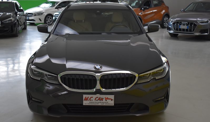 BMW 318 318d Touring mhev 48V Sport auto full pelle virtual cockpit pieno