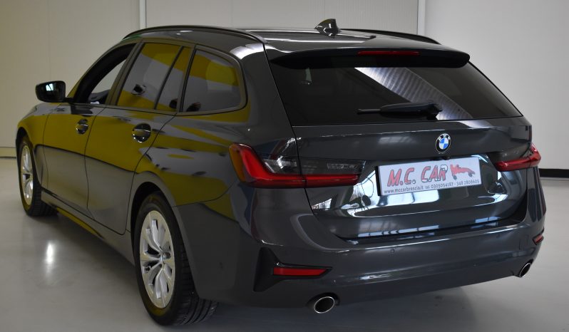BMW 318 318d Touring mhev 48V Sport auto full pelle virtual cockpit pieno