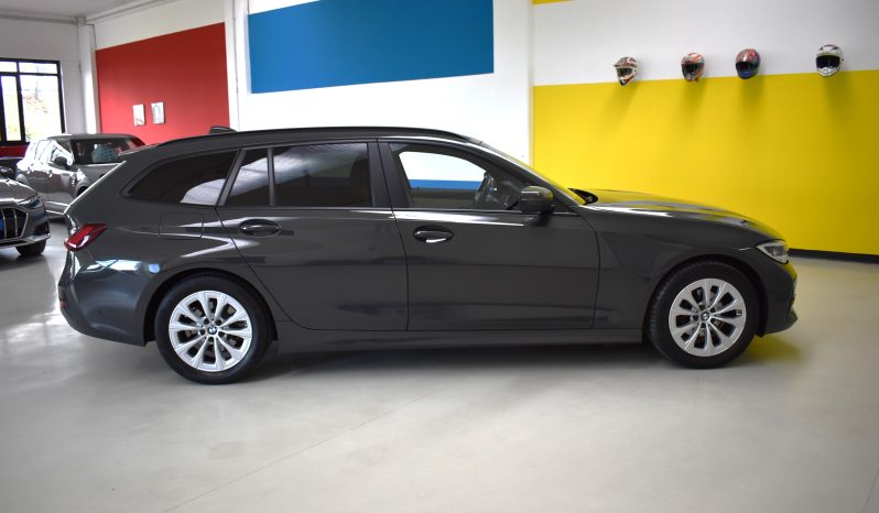BMW 318 318d Touring mhev 48V Sport auto full pelle virtual cockpit pieno