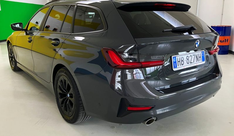 BMW 318 318d Touring mhev 48V Sport auto full pelle virtual cockpit pieno