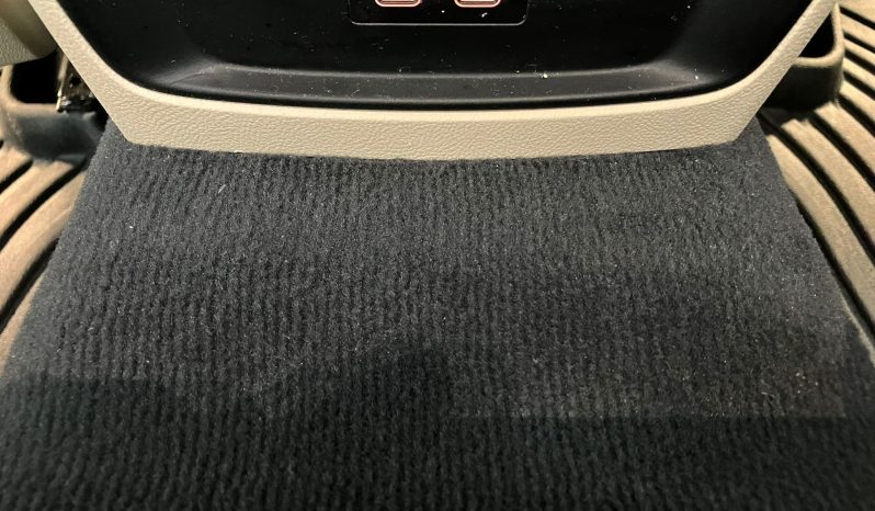 BMW 318 318d Touring mhev 48V Sport auto full pelle virtual cockpit pieno