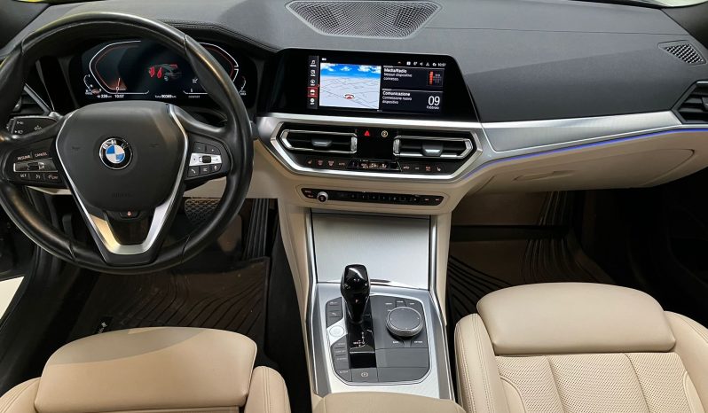 BMW 318 318d Touring mhev 48V Sport auto full pelle virtual cockpit pieno