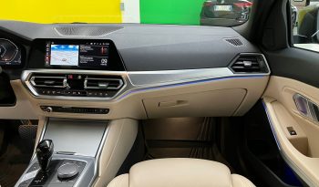 BMW 318 318d Touring mhev 48V Sport auto full pelle virtual cockpit pieno
