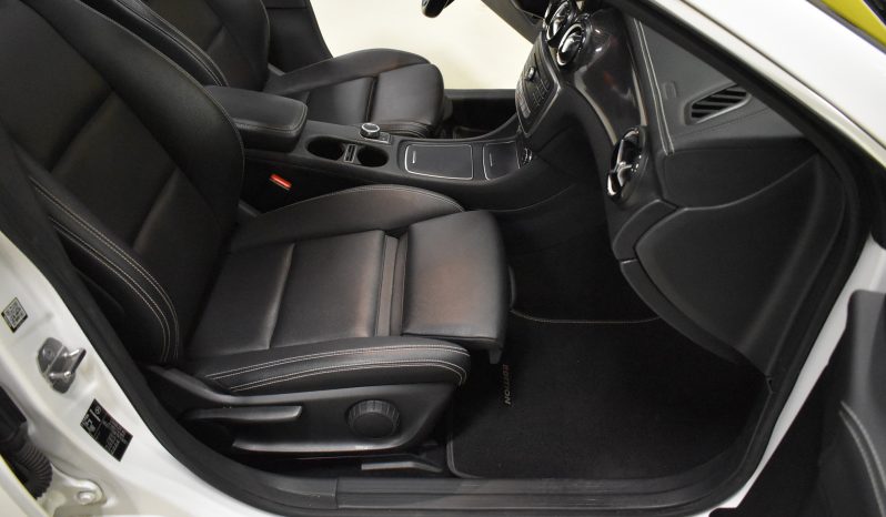 Mercedes-Benz CLA 200 CLA 200 d Premium auto FL TETTO PANORAMA pieno