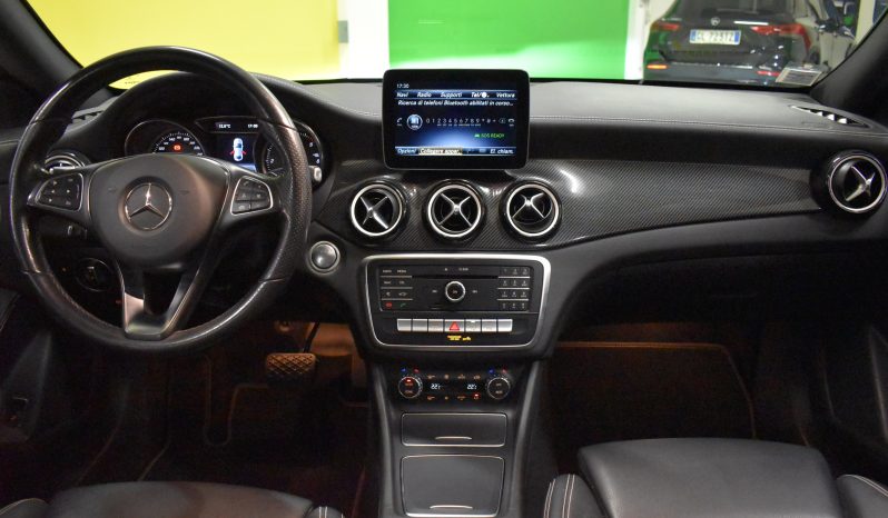 Mercedes-Benz CLA 200 CLA 200 d Premium auto FL TETTO PANORAMA pieno