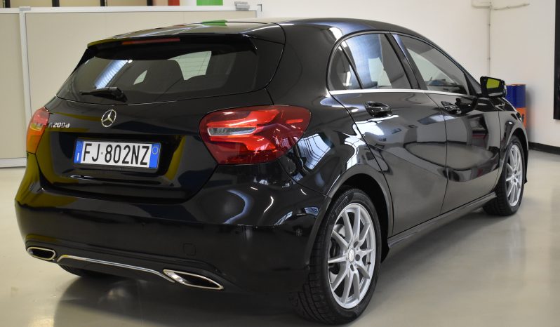 Mercedes-Benz A 200 A 200 d Sport auto my16 pieno