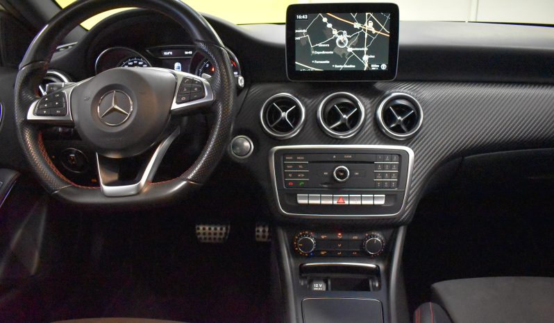 Mercedes-Benz A 200 A 200 d Premium AMG auto my16 TETTO PANORAMA pieno