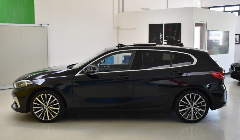 BMW 116d Luxury auto FULL TETTO AP. PELLE RETROCAMERA pieno