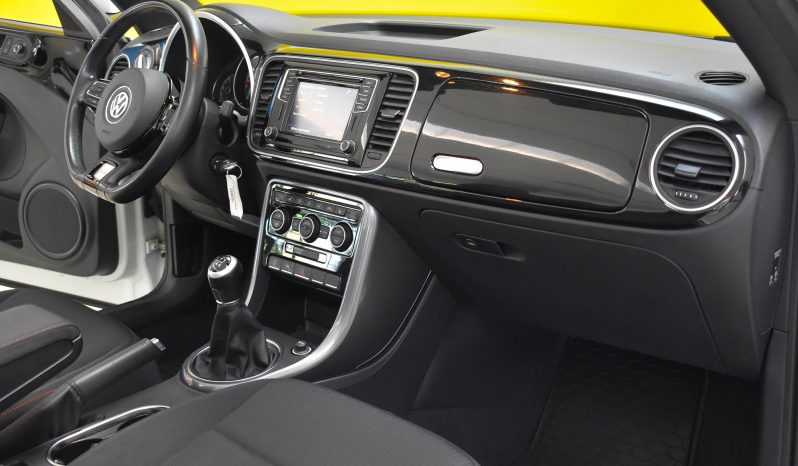 Volkswagen Maggiolino Cabrio 1.2 tsi Design 105cv Sound pieno