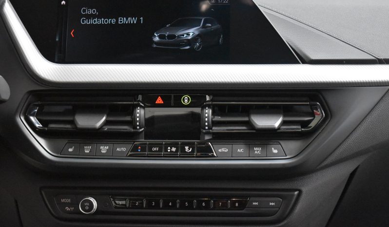 BMW 116d Luxury auto FULL TETTO AP. PELLE RETROCAMERA pieno