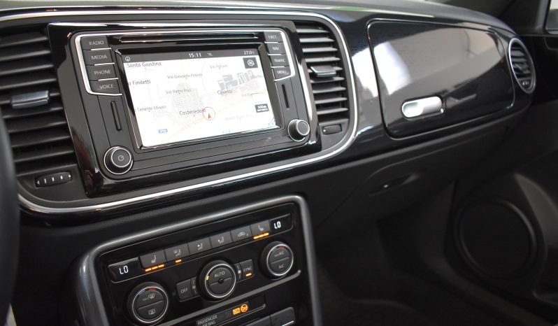 Volkswagen Maggiolino Cabrio 1.2 tsi Design 105cv Sound pieno