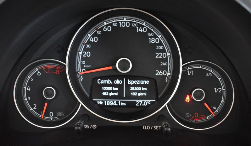 Volkswagen Maggiolino Cabrio 1.2 tsi Design 105cv Sound pieno