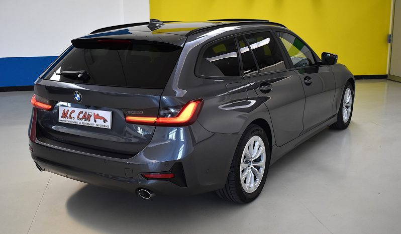 BMW 318d Touring mhev 48V Sport auto TETTO PANORAMA pieno