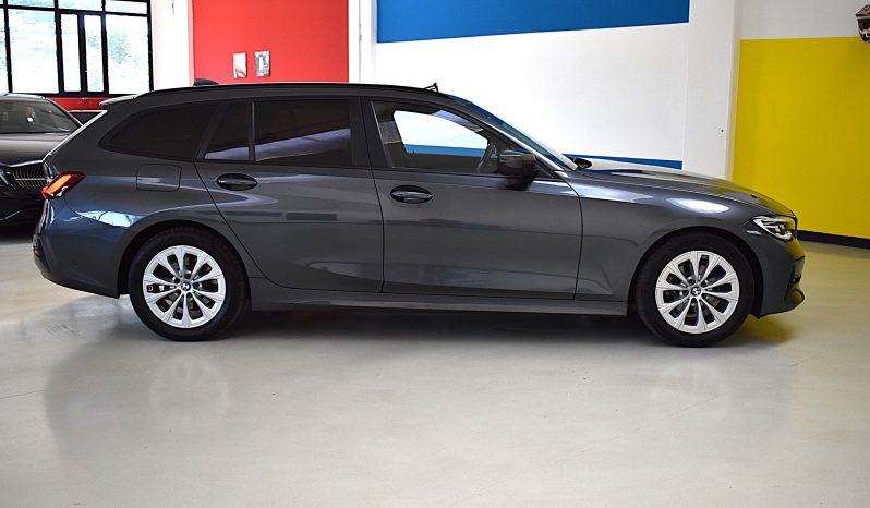 BMW 318d Touring mhev 48V Sport auto TETTO PANORAMA pieno