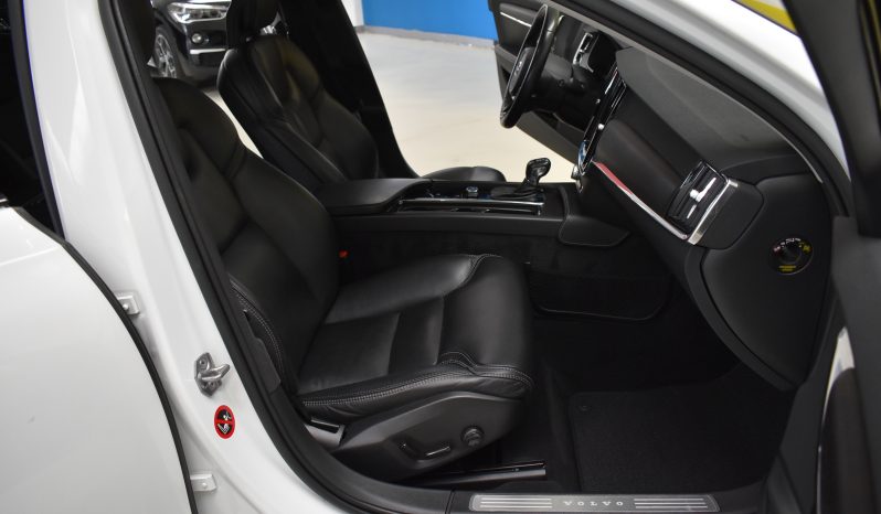 Volvo V90  Cross Country 2.0 d5 Pro awd geartronic pieno