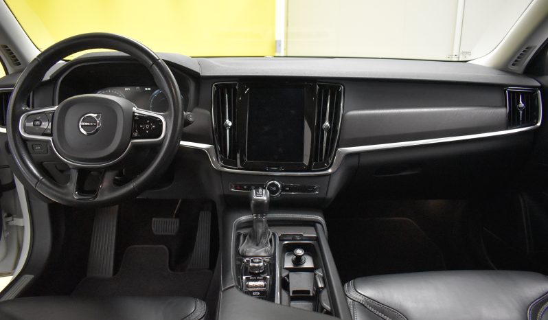 Volvo V90  Cross Country 2.0 d5 Pro awd geartronic pieno