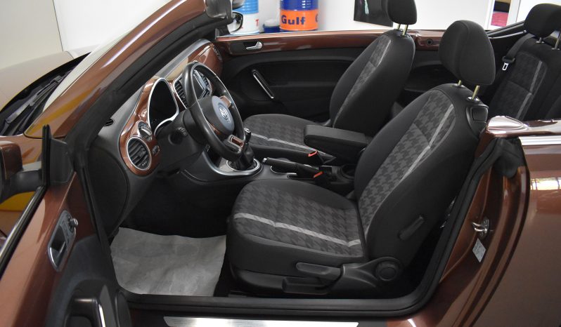 Volkswagen Maggiolino Cabrio 1.2 tsi Design 105cv pieno
