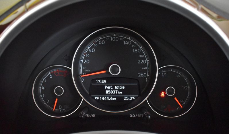 Volkswagen Maggiolino Cabrio 1.2 tsi Design 105cv pieno
