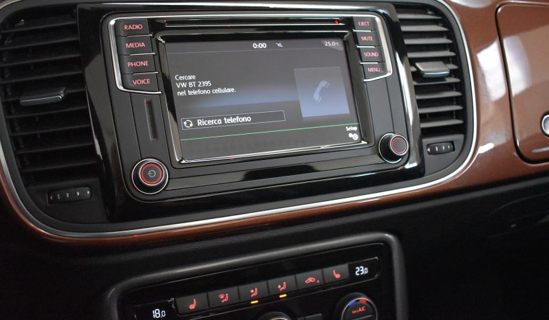Volkswagen Maggiolino Cabrio 1.2 tsi Design 105cv pieno