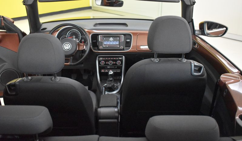Volkswagen Maggiolino Cabrio 1.2 tsi Design 105cv pieno